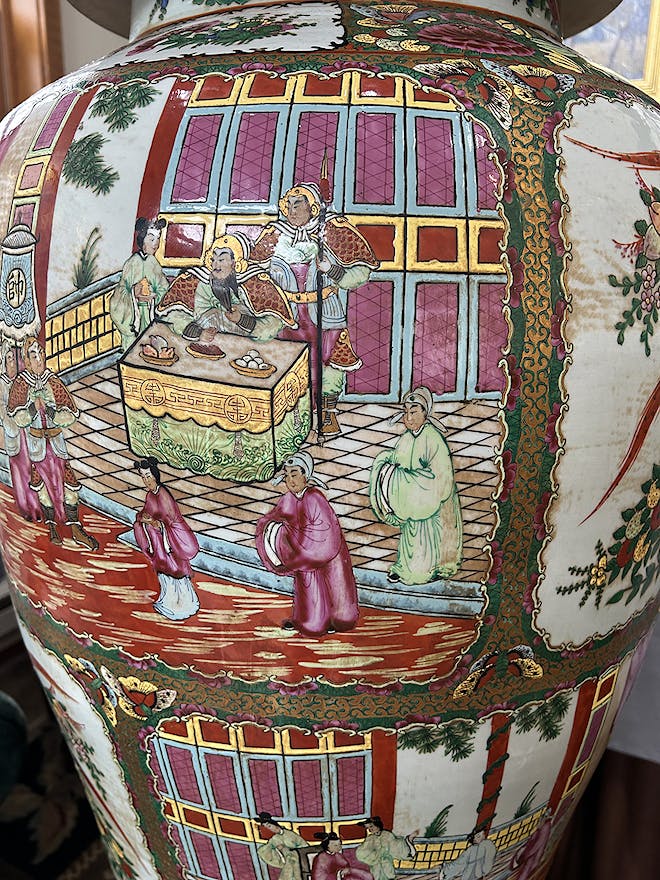 Chinese Canton Vases Pair Detail 2